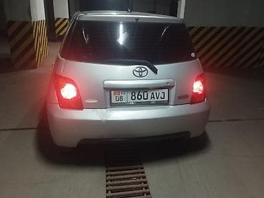 ist: Toyota Ist: 2004 г., 1.3 л, Автомат, Бензин, Хэтчбэк — 2