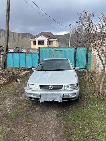 х5 2005: Volkswagen Passat: 1994 г., 2 л, Автомат, Бензин, Седан — 2