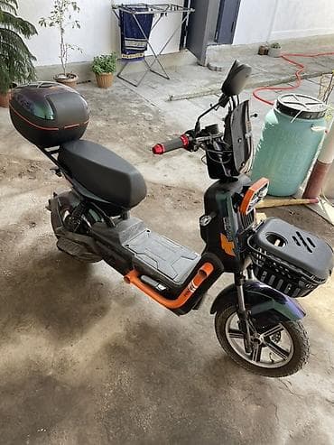 скутеры мото: Продаю скутер очень в хорошем состоянии без вложений можно по желанию — 2