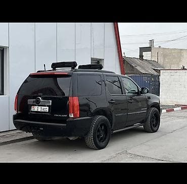 уна: Cadillac Escalade: 2009 г., 6.2 л, Автомат, Газ, Внедорожник — 4