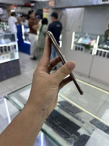 iphone 7s plus: IPhone 11 Pro Max, Б/у, 256 ГБ, Золотой, 93 % — 3