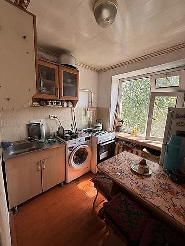 58: 1 комната, 30 м², Индивидуалка, 4 этаж, Старый ремонт — 3