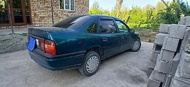 Vauxhall: Opel Vectra: 1993 г., Механика, Седан — 1