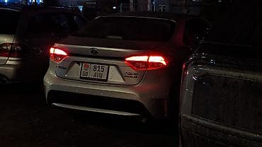 crv 5: Toyota Corolla: 2020 г., 1.8 л, Вариатор, Гибрид, Седан — 4