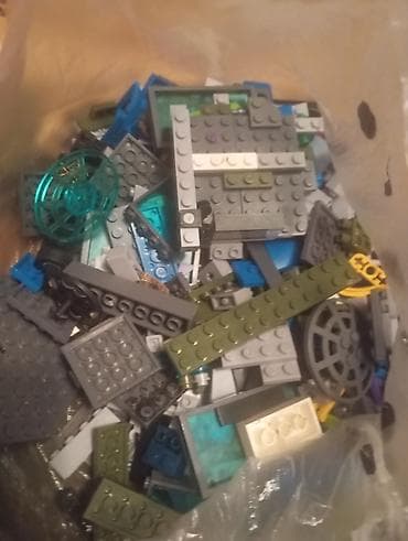 уплотнитель дверей: Сборная партия деталей конструктора LEGO (не набор, а россыпь). В — 1