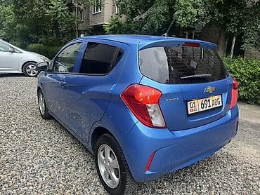 машы: Chevrolet Spark: 2017 г., 1 л, Робот, Бензин, Хэтчбэк — 4