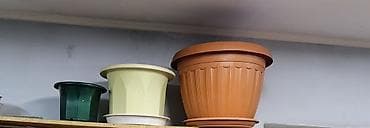 Пластиковые горшки для комнатных и уличных растений. цена за три