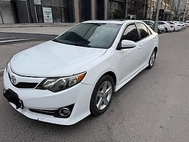 step 2: Toyota Camry: 2012 г., 2.5 л, Седан — 8