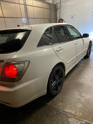 Продажа авто: Toyota Altezza: 2002 г., 2 л, Автомат, Бензин, Универсал — 6