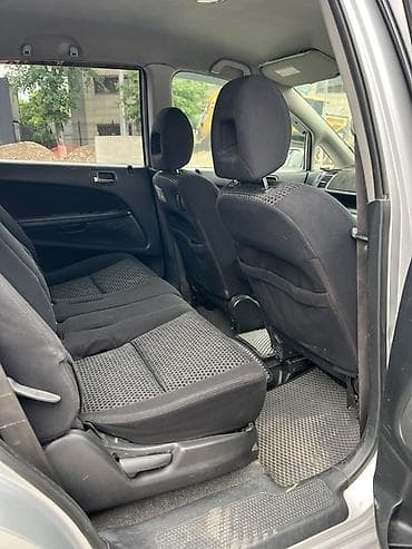 Honda Stream: 2004 г., 2 л, Автомат, Бензин, Минивэн — 5