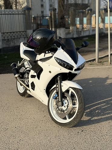 спортбайк реплика: Продаю или меня на авто Yamaha R6 2004 год 600 куб Без вложений — 4