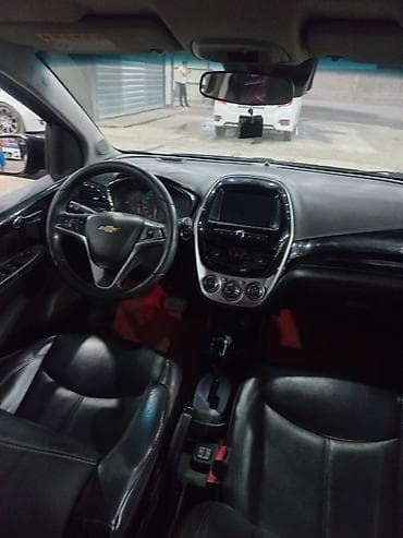 шевралет камаро: Chevrolet Spark: 2018 г., 1 л, Автомат, Бензин, Хэтчбэк — 1