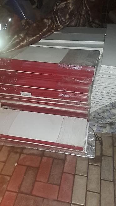 single bed mattress: Полка для магазина, Б/у, Дерево, Самовывоз — 2