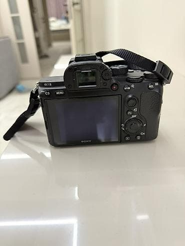 sd карта: Полноформатная беззеркальная камера Sony α7 III с объективом Sony FE — 2