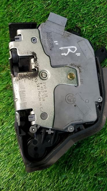 e34 540i: Замок двери передний правый Bmw X5 E53 рест Номер 8 402 538 Состояние — 3