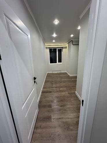 с связи: 1 комната, 40 м², 4 этаж, Дизайнерский ремонт — 5