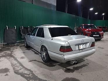 v class: Mercedes-Benz W124: 1993 г., Седан — 6
