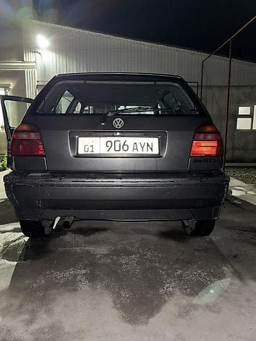 Продажа авто: Volkswagen Golf: 1993 г., 1.6 л, Механика, Бензин, Хэтчбэк — 4