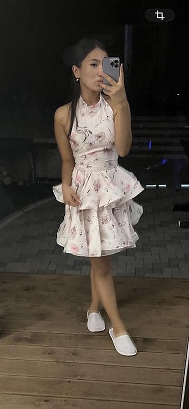 вечерние платья с гипюром: Вечернее платье, Коктейльное, Короткая модель, Без рукавов, Открытая спина, S — 3