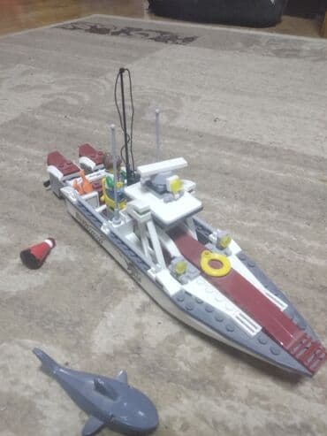 купить машинку радиоуправляемую: Продаю лего Катер,с акулой,в отличном состоянии есть инструкция — 2