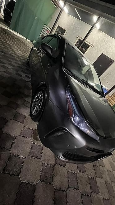 Продажа авто: Toyota Prius: 2019 г., 1.8 л, Автомат, Гибрид, Хэтчбэк — 3