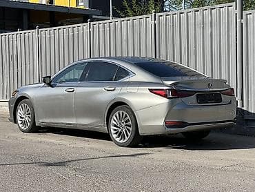 lexus 2023: Lexus ES: 2021 г., 2.5 л, Гибрид, Седан — 3