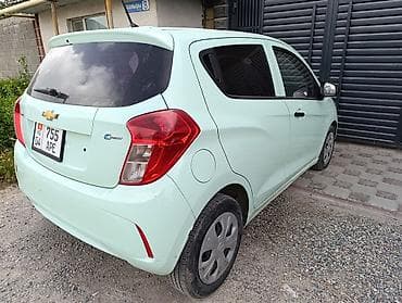 спарк двер: Chevrolet Spark: 2017 г., 1 л, Автомат, Бензин, Хэтчбэк — 3