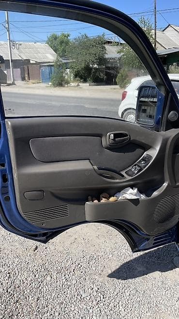 Hyundai Porter (Porter II) — компактный грузовой бортовой автомобиль — 7