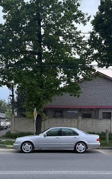 Литые Диски R 18 AMG, Комплект, отверстий - 5, Б/у