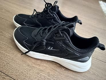 20 размер: Продаются Кроссовки для повседневной носки, прогулок и тренировок — 1