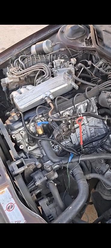 крышка от мотора: Audi 100: 1992 г., 2.3 л, Ручные, Бензин, Седан — 5