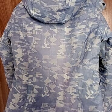 спортивные пуховики: Куртка женскаяеврозима, р. 46. Легкая очень удобная — 1