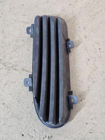 брызговики газ 53: Решетка радиатора Mazda 1996 г., Б/у, Оригинал — 6