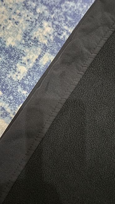 Мальчиковые брюки разные, примерно 14-16 лет. 1. Спортивные зимние at lalafo.kg Мальчиковые брюки разные, примерно 14-16 лет. 1. Спортивные зимние