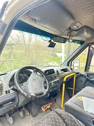 скутер вод: Mercedes-Benz Спринтер: 2004 г., 2.2 л, Ручные, Дизель, Фургон — 4