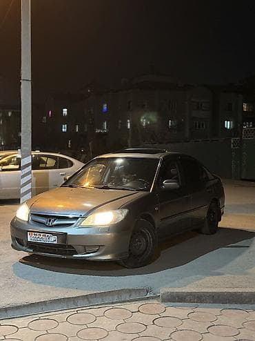 Honda Civic: 2004 г., 1.6 л, Автомат, Бензин, Седан
