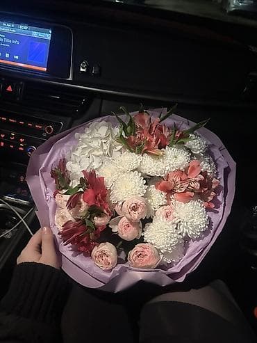 куплю розы: Букет в нежной пастельной гамме - Состав: кустовые розы — 1