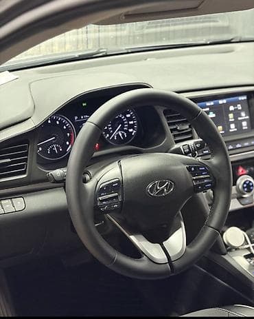 90: Hyundai Elantra: 2019 г., 2 л, Автомат, Бензин, Седан — 6