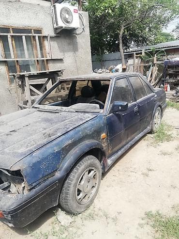 byd e7: Nissan Bluebird: 1989 г., 2 л, Механика, Дизель, Седан — 5