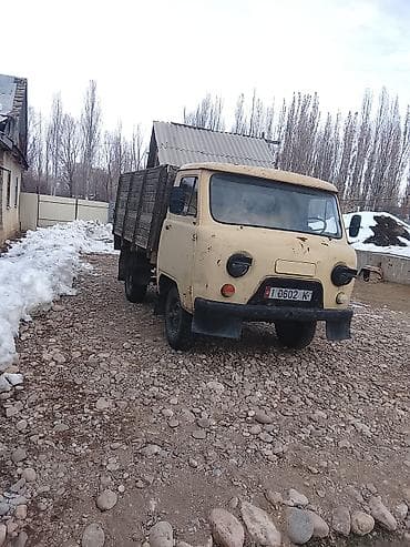 Транспорт: УАЗ 452 Buhanka: 1983 г., Механика, Бензин, Пикап — 2