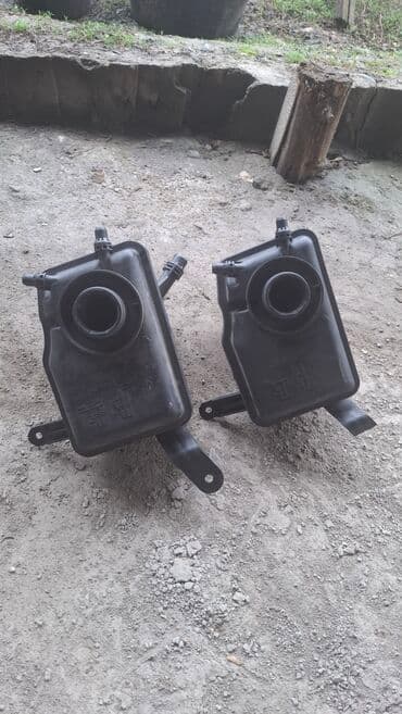 рычаг е39: Бачок BMW 2004 г., Б/у, Аналог, Китай — 1