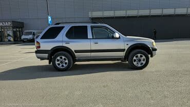 набор ключей для автомобиля в чемодане: Opel Frontera: 1999 г., 2.2 л, Механика, Бензиновая, Внедорожник — 4