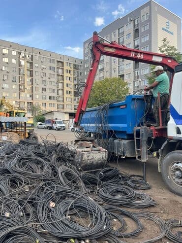 машина для переезда бишкек: Самосвал, Вывоз строй мусора, По городу, с грузчиком — 1