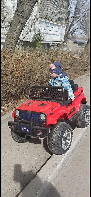 red centr: Детский электрокар, Б/у — 4