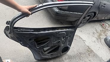 двери тойота: Задняя левая дверь в сборе (каркас/железо) для Toyota. - Оригинальная — 2