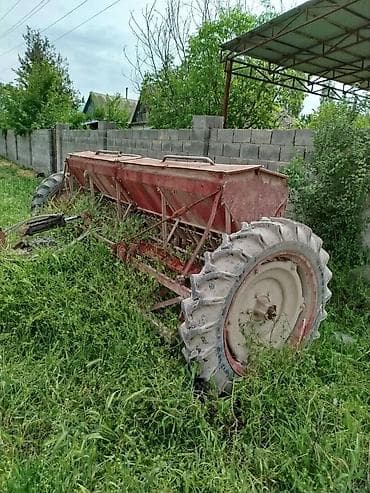 claas: Сельскохозяйственная техника: тракторы К-700/К-701 с навесным — 10