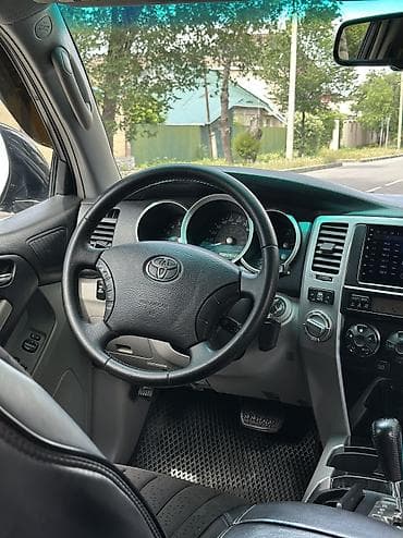 Toyota 4Runner: 2008 г., 4 л, Автомат, Бензин, Внедорожник — 7