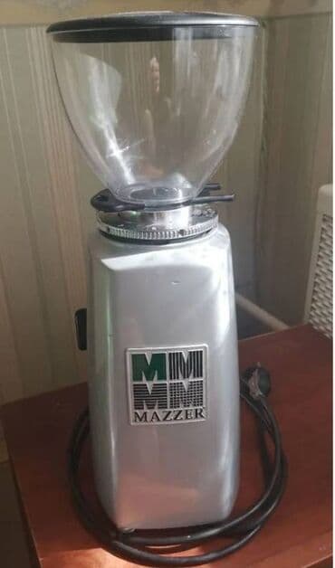 мини мелница: Кофе кайнаткыч, кофе машина — 1