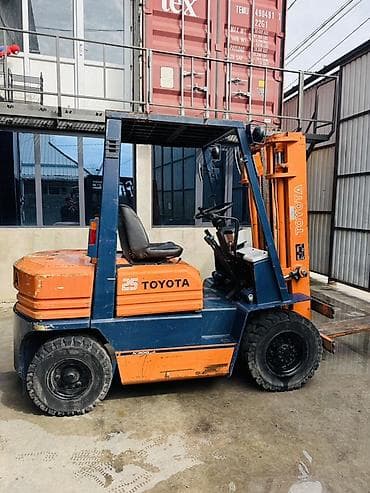 пагрузчик: Погрузчик, Toyota, Колесный, Вилочный — 1