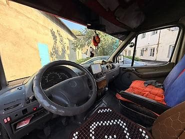 ли 9 авто: Mercedes-Benz Спринтер: 2000 г., 2.2 л, Механика, Дизель, Бус — 5
